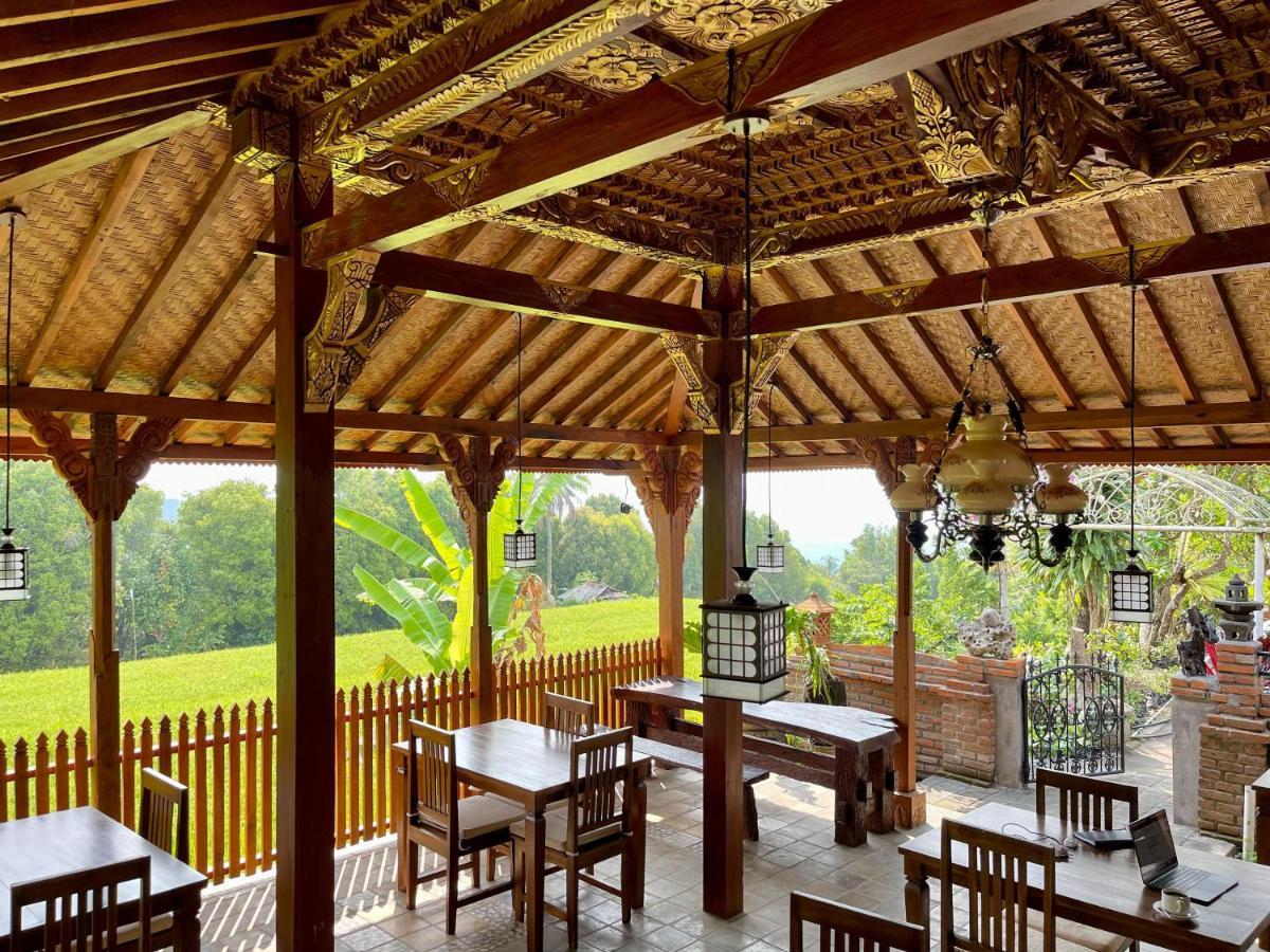 Munduk The Sangkih Villa Restaurant & Bar מראה חיצוני תמונה